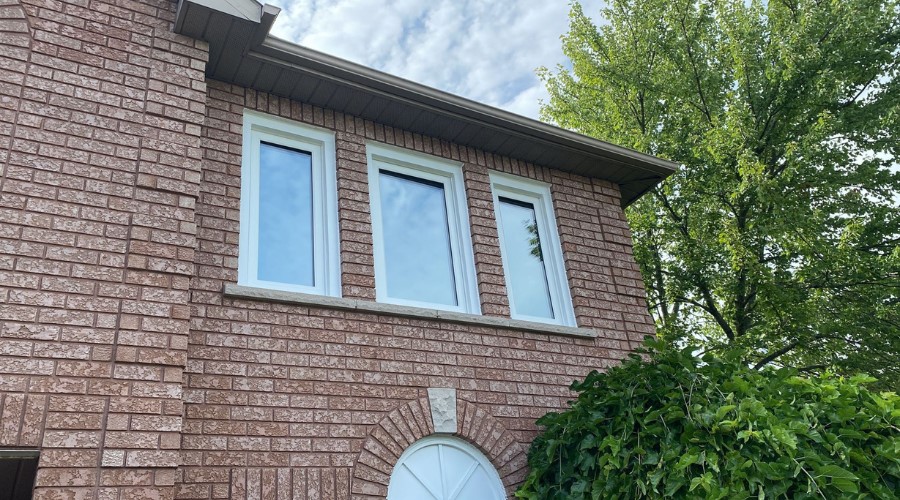 Hung Windows - Luxe Windows and Doors